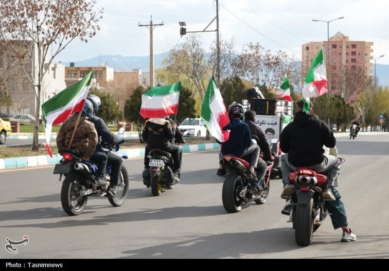 کاروان حماسی موتوری تکواندوکاران زنجان در گرامیداشت چهلم رهبر انقلاب
