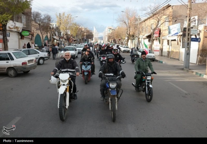 کاروان حماسی موتوری تکواندوکاران زنجان در گرامیداشت چهلم رهبر انقلاب