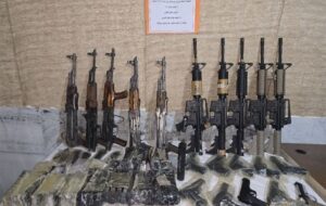 کشف 28 قبضه سلاح کلت جنگی در  ارتفاعات صعب‌العبور ارومیه