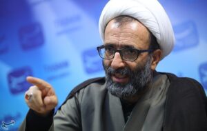 کنایه سلیمی به ترامپ؛ عمر چنار شهر محلات 5 برابر بیشتر از عمر آمریکاست