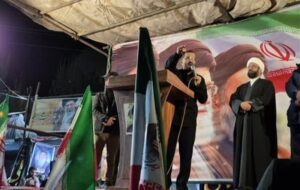 گودرزی: ما اهل تسلیم نیستیم/ مردم شروط 10 بندی مذاکره را مطالبه کنند