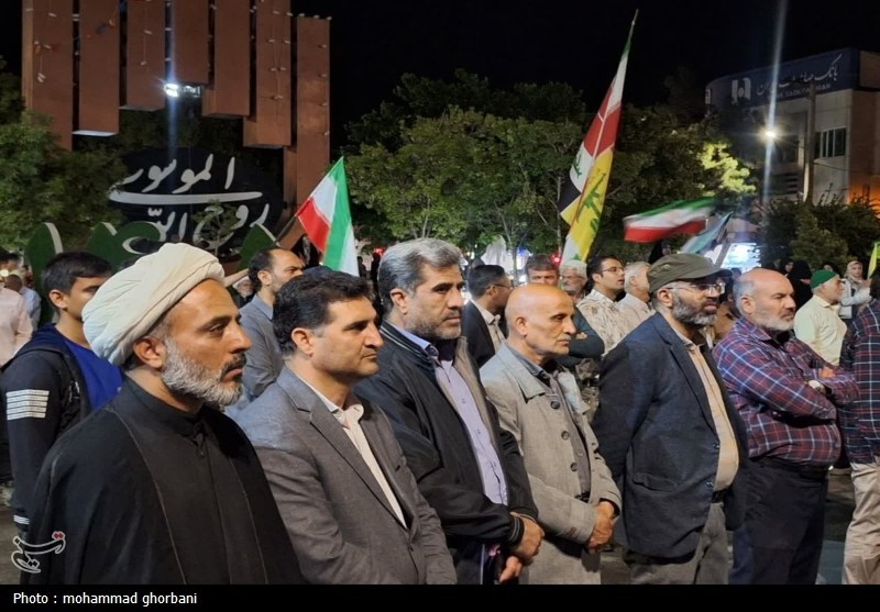 75 شب ایستادگی مردم بیرجند در میدان+عکس اخبار استان خراسان جنوبی , رهبر انقلاب , شهید , اخبار بیرجند ,