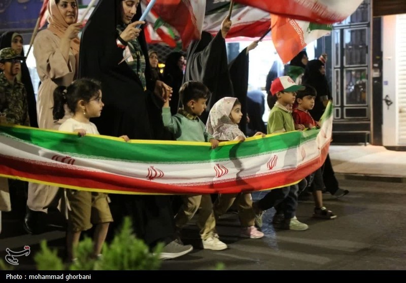75 شب ایستادگی مردم بیرجند در میدان+عکس اخبار استان خراسان جنوبی , رهبر انقلاب , شهید , اخبار بیرجند ,