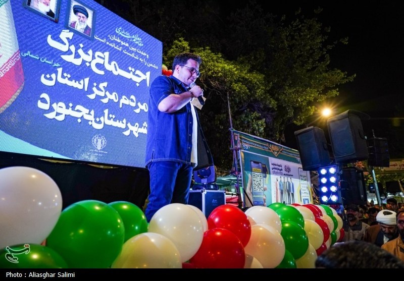 75 شب ایستادگی مردم بیرجند در میدان+عکس اخبار استان خراسان جنوبی , رهبر انقلاب , شهید , اخبار بیرجند ,