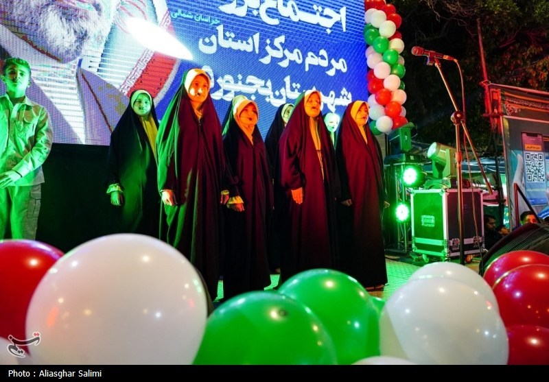 75 شب ایستادگی مردم بیرجند در میدان+عکس اخبار استان خراسان جنوبی , رهبر انقلاب , شهید , اخبار بیرجند ,