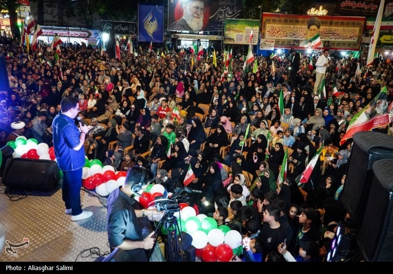 75 شب ایستادگی مردم بیرجند در میدان+عکس اخبار استان خراسان جنوبی , رهبر انقلاب , شهید , اخبار بیرجند ,
