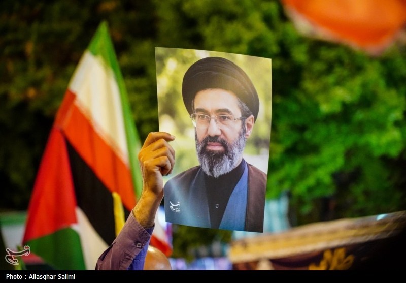 75 شب ایستادگی مردم بیرجند در میدان+عکس اخبار استان خراسان جنوبی , رهبر انقلاب , شهید , اخبار بیرجند ,