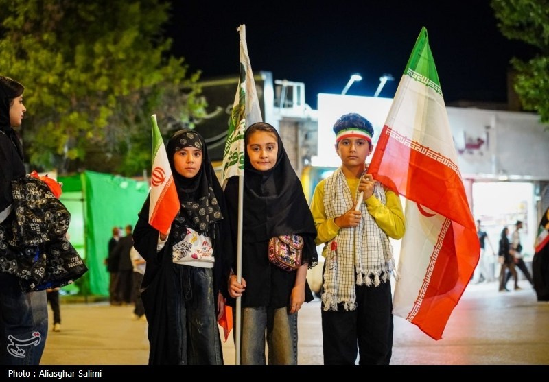 75 شب ایستادگی مردم بیرجند در میدان+عکس اخبار استان خراسان جنوبی , رهبر انقلاب , شهید , اخبار بیرجند ,