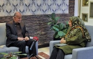 از رزمگاه نظم تا قلمروِ کلمات؛روایت کسی که حافظ تاریخ شفاهی همدان شد