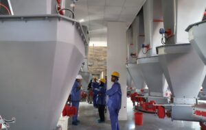 افتتاح کارخانه بزرگ خوراک دام و طیور در میامی