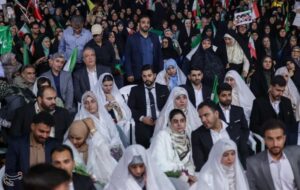 جشن پیوند 63 زوج دانشجو در اجتماع شبانه بوشهری‌ها+تصاویر