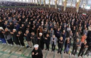 دوقطبی‌سازی به انسجام ملی آسیب می‌زند؛ همه باید تابع ولی‌فقیه باشند