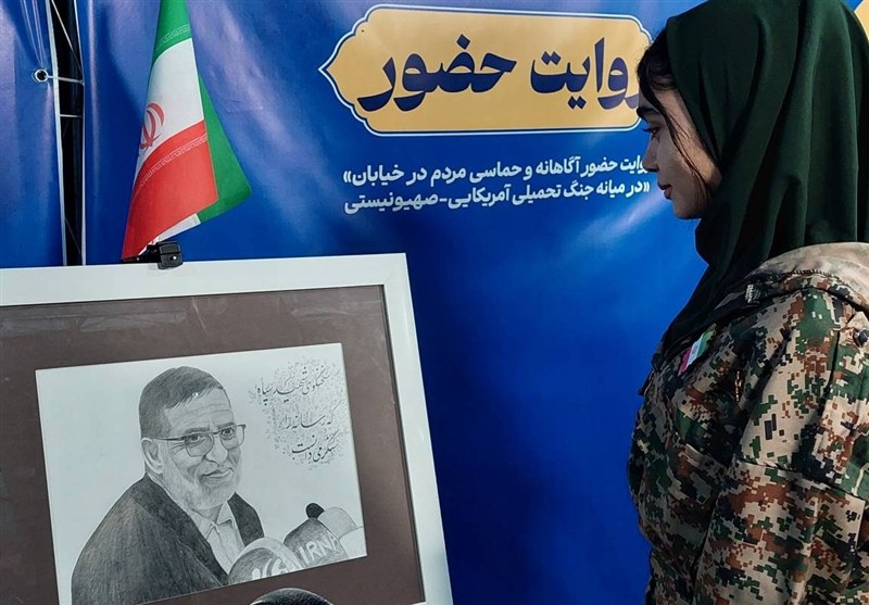 روایتی از ستایش دهه نودی و سودای کشیدن چهره‌ رهبر آسمانی