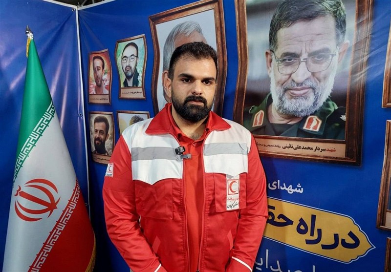 عطر خون شهید و پبدا شدن پیکر شهید 6 ماهه؛ مشاهدات عضو هلال احمر از جنگ عطر خون شهید و پبدا شدن پیکر شهید 6 ماهه؛ مشاهدات عضو هلال احمر از جنگ