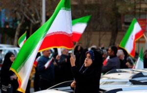 مردم در خط مقدم و در حال درک عمیق  نبردی متفاوت هستند