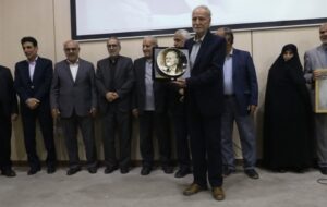 نکوداشت علی‌اصغر حمدیه؛ بزرگداشت یک عمر شعر، فرهنگ و خدمت+تصویر
