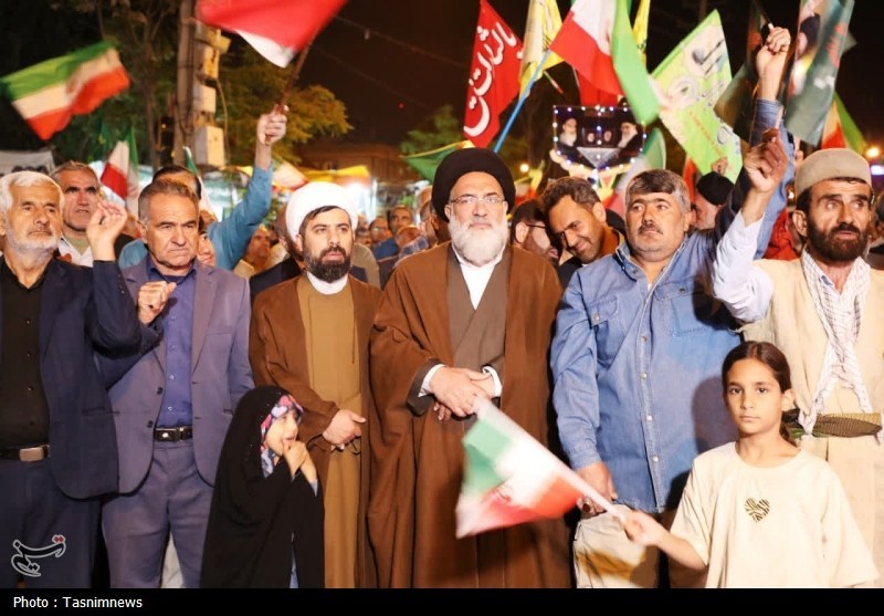 هفتاد و پنجمین شب خروش یاسوج؛ خیابان جمهوری غرق درفریاد همبستگی+تصاویر اخبار یاسوج , شهید امام خامنه ای (ره) ,