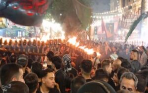 آیین سنتی مشعل‌گردانی در شهر ری؛ شب تاسوعا