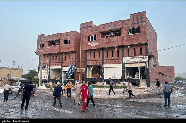 ببینید|بهجا مانده از 9 اسفند؛ آزمایش موشک جدید در حمله به لامرد اخبار استان فارس , جنگ آمریکا و رژیم صهیونیستی علیه ایران ,
