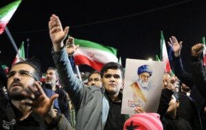 تدارک برنامه‌های بزرگداشت تشییع رهبر شهید انقلاب و ایام محرم در کرمان