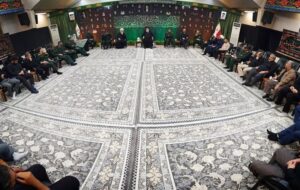 علم‌الهدی: ابزار اصلی ما در مقابل دشمن حفظ تجمعات مردمی است