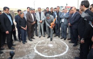 عملیات اجرایی دو محور ارتباطی شهربابک با حضور استاندار کرمان آغاز شد