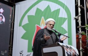 ملت ایران تا تحقق حقوق خود میدان را خالی نمی‌کند