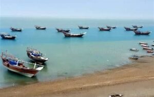 وزش باد و افزایش تلاطم خلیج‌فارس در سواحل بوشهر