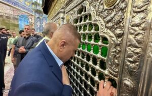 وزیر کشور عراق به زیارت حرم حضرت معصومه(س) مشرف شد