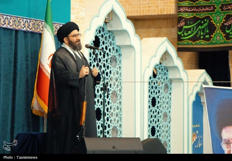 پذیرش ولایت حق سرنوشت جوامع اسلامی را تعیین میکند پذیرش ولایت حق سرنوشت جوامع اسلامی را تعیین میکند