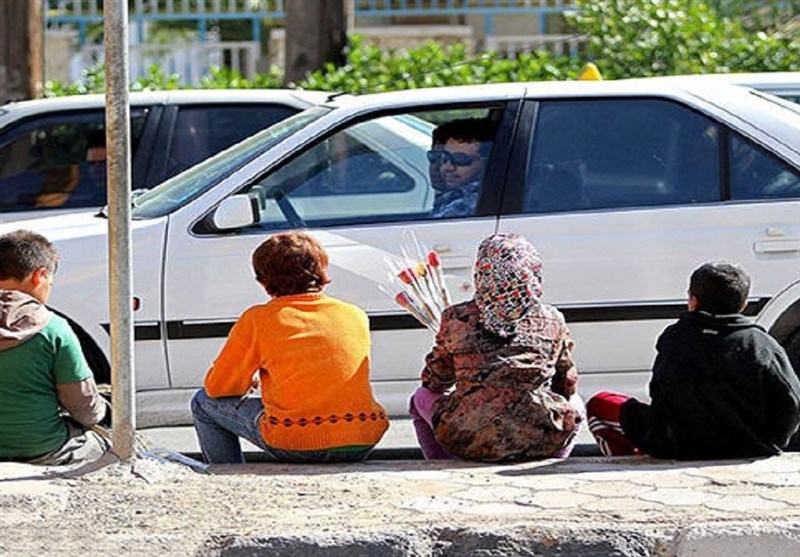 گزارشی تلخ اما واقعی از کف خیابان/ پشت چهره کودک کار چه میگذرد؟ اخبار کرج , اخبار استان البرز , کودکان کار ,