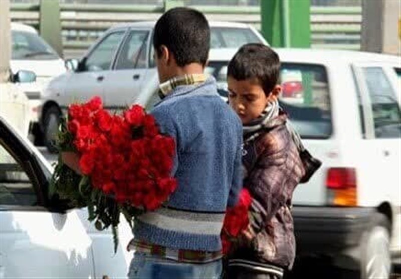 گزارشی تلخ اما واقعی از کف خیابان/ پشت چهره کودک کار چه میگذرد؟ اخبار کرج , اخبار استان البرز , کودکان کار ,