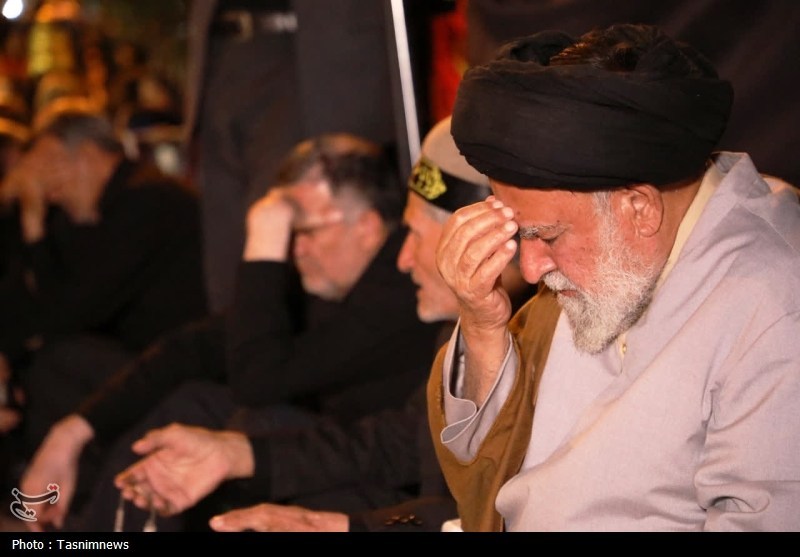 128 شب ایستادگی در خیابان جمهوری؛ یاسوج در سوگ قائد شهید+تصاویر اخبار یاسوج , تشییع رهبر شهید , بدرقه آقای شهید ایران , تشییع آیتاللهالعظمی سید علی خامنهای , شهید امام خامنه ای (ره) ,