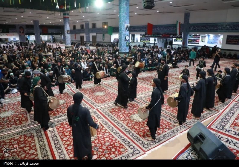 تشییع «امام شهید» جلوهای از وفاداری ملت ایران به راه شهداست+عکس تشییع «امام شهید» جلوهای از وفاداری ملت ایران به راه شهداست+عکس