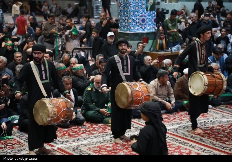 تشییع «امام شهید» جلوهای از وفاداری ملت ایران به راه شهداست+عکس تشییع «امام شهید» جلوهای از وفاداری ملت ایران به راه شهداست+عکس