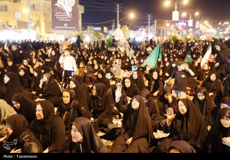طنین فریاد هیهات منا الذله در شب عاشورای حسینی در یاسوج حسینیه تسنیم , اخبار یاسوج ,