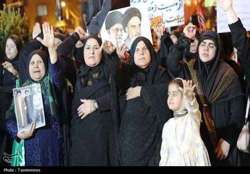 طنین فریاد هیهات منا الذله در شب عاشورای حسینی در یاسوج حسینیه تسنیم , اخبار یاسوج ,