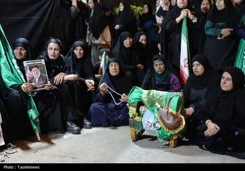 طنین فریاد هیهات منا الذله در شب عاشورای حسینی در یاسوج حسینیه تسنیم , اخبار یاسوج ,