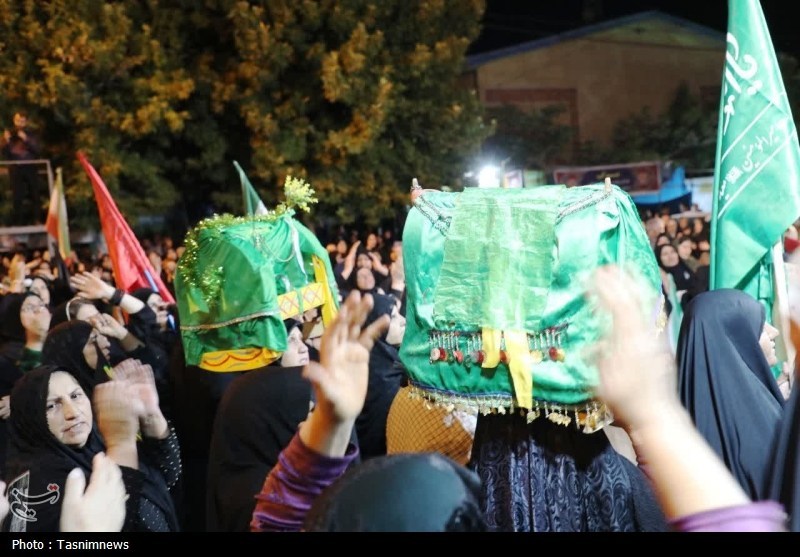 طنین فریاد هیهات منا الذله در شب عاشورای حسینی در یاسوج حسینیه تسنیم , اخبار یاسوج ,