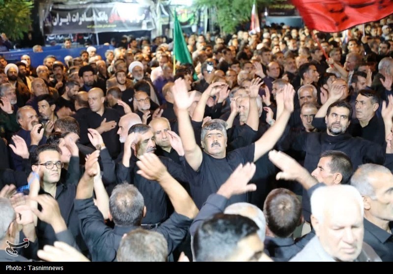 طنین فریاد هیهات منا الذله در شب عاشورای حسینی در یاسوج حسینیه تسنیم , اخبار یاسوج ,