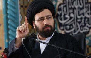 نوه امام خمینی(ره): هر کس پیام دوستی به آمریکا بفرستد دهانش خبیث و نجس است