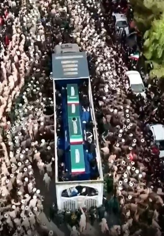 گزارش تسنیم از جزییات بدرقه آقای شهید ایران در قم/رویداد بزرگ تاریخ قم تشییع رهبر شهید , تشییع امام شهید , تشییع آیتاللهالعظمی سید علی خامنهای , بدرقه آقای شهید ایران , اخبار استان قم , آیتالله سید علی خامنهای ,