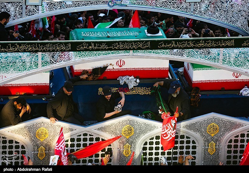 گزارش میدانی تسنیم از مراسم وداع و تشییع مردم ولایتمدار با امام شهید در مشهد گزارش میدانی تسنیم از مراسم وداع و تشییع مردم ولایتمدار با امام شهید در مشهد