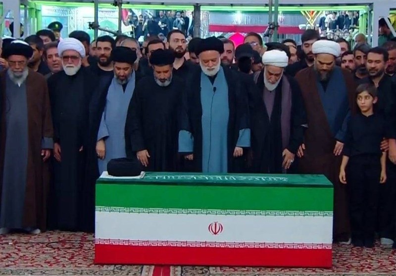 گزارش میدانی تسنیم از مراسم وداع و تشییع مردم ولایتمدار با امام شهید در مشهد گزارش میدانی تسنیم از مراسم وداع و تشییع مردم ولایتمدار با امام شهید در مشهد