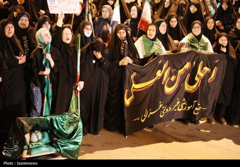 یاسوج در طنین احلی من العسل؛ محرم به میدان حماسه مردم تبدیل شد+تصاویر حسینیه تسنیم , اخبار استان کهگیلویه و بویراحمد , ماه محرم ,